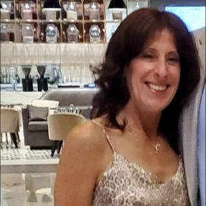 Meet your Posher, Lori